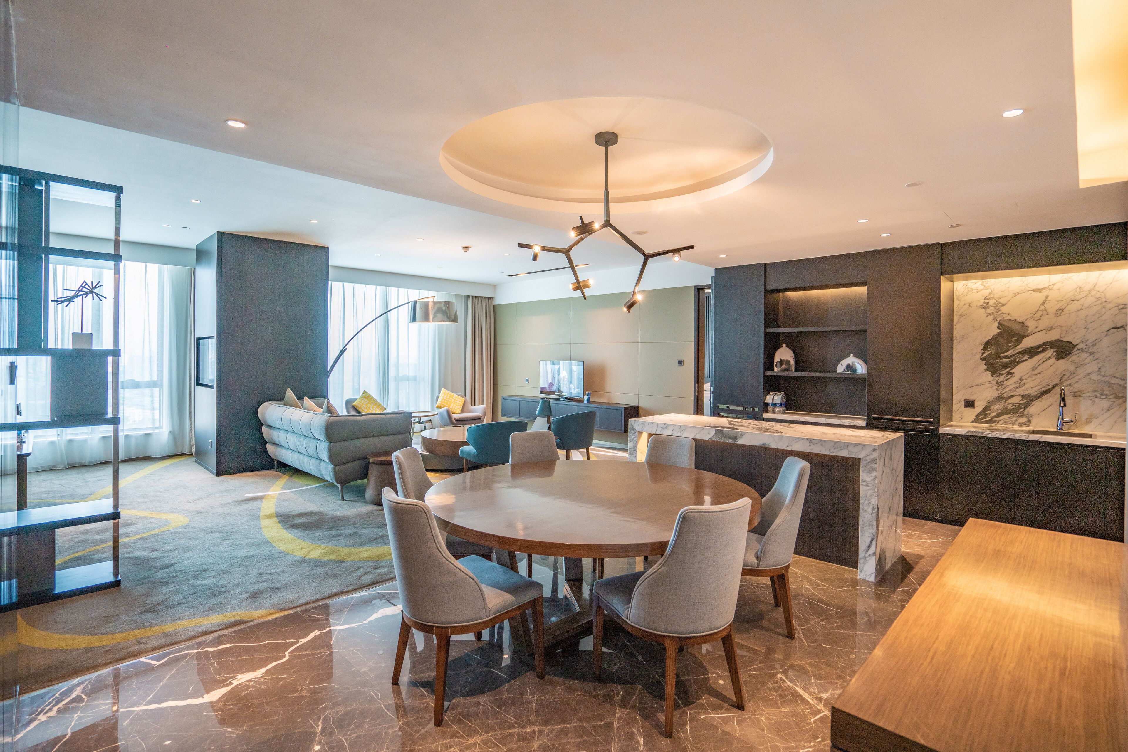 Suite, 1 habitación | Centro de negocios en la habitación