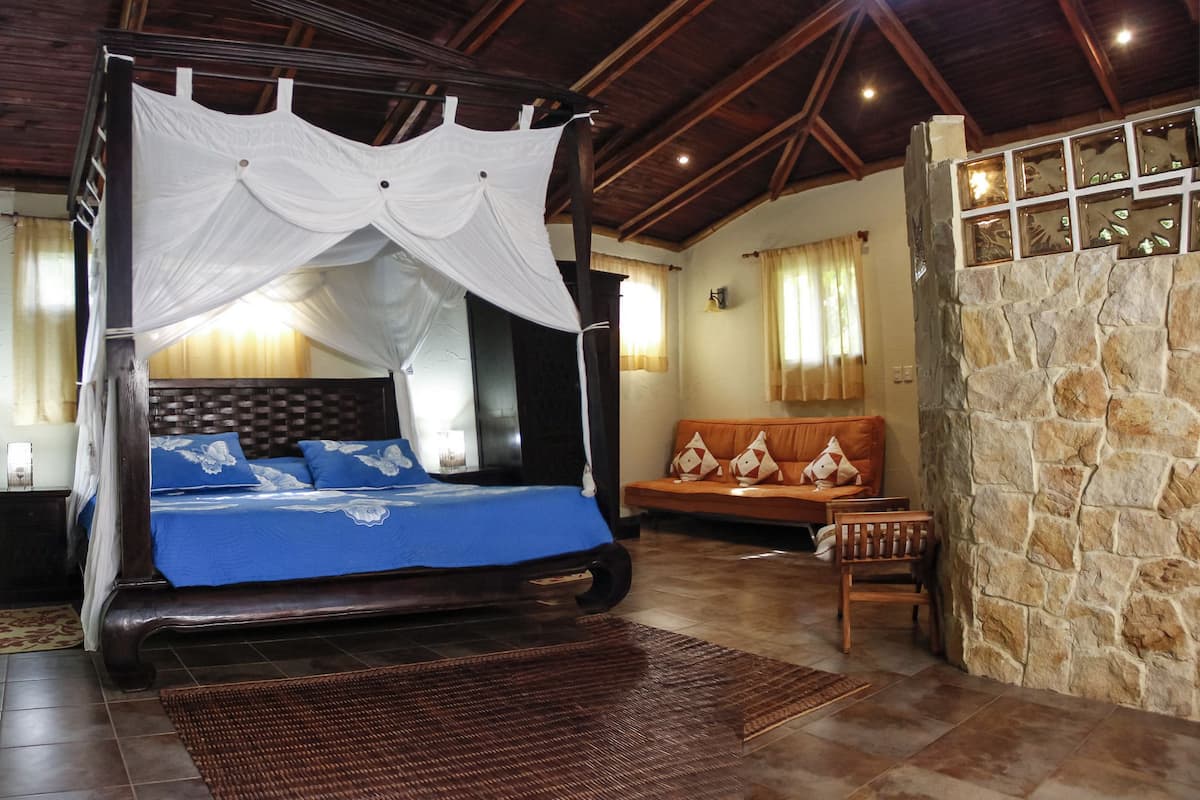 Butterfly Suite | Premium bedding, individually decorated, individually furnished