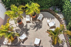 Terrace/patio - RINCON PLAZA HOTEL (Rincon)