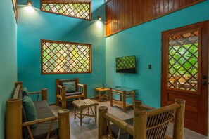 Superior Villa, 2 Bedrooms | Living area