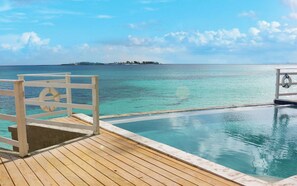 2 piscinas al aire libre, sillones reclinables de piscina