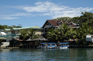 Marina - Antelope Guesthouse (Malakal Island)