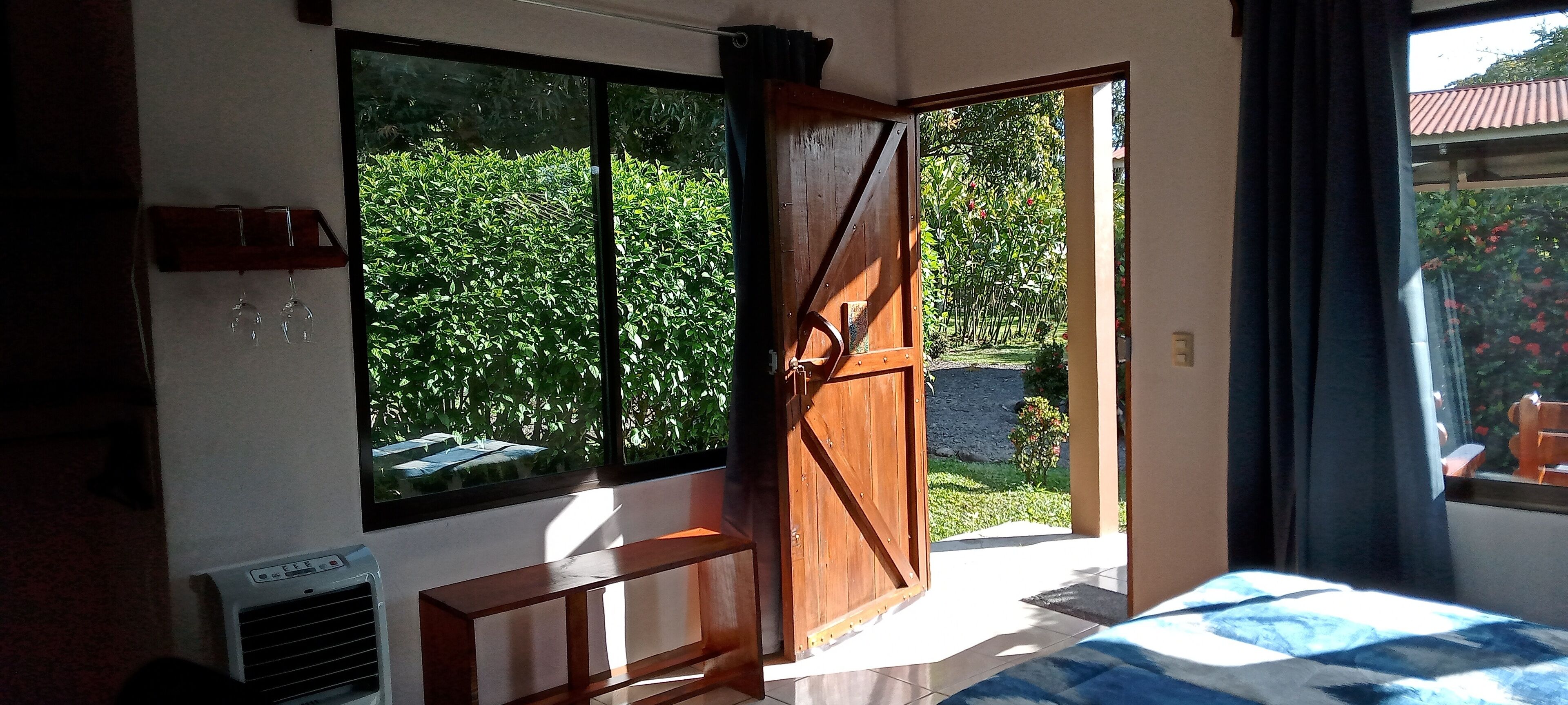 comfort room | 1 bedroom, select comfort beds, minibar, blackout curtains