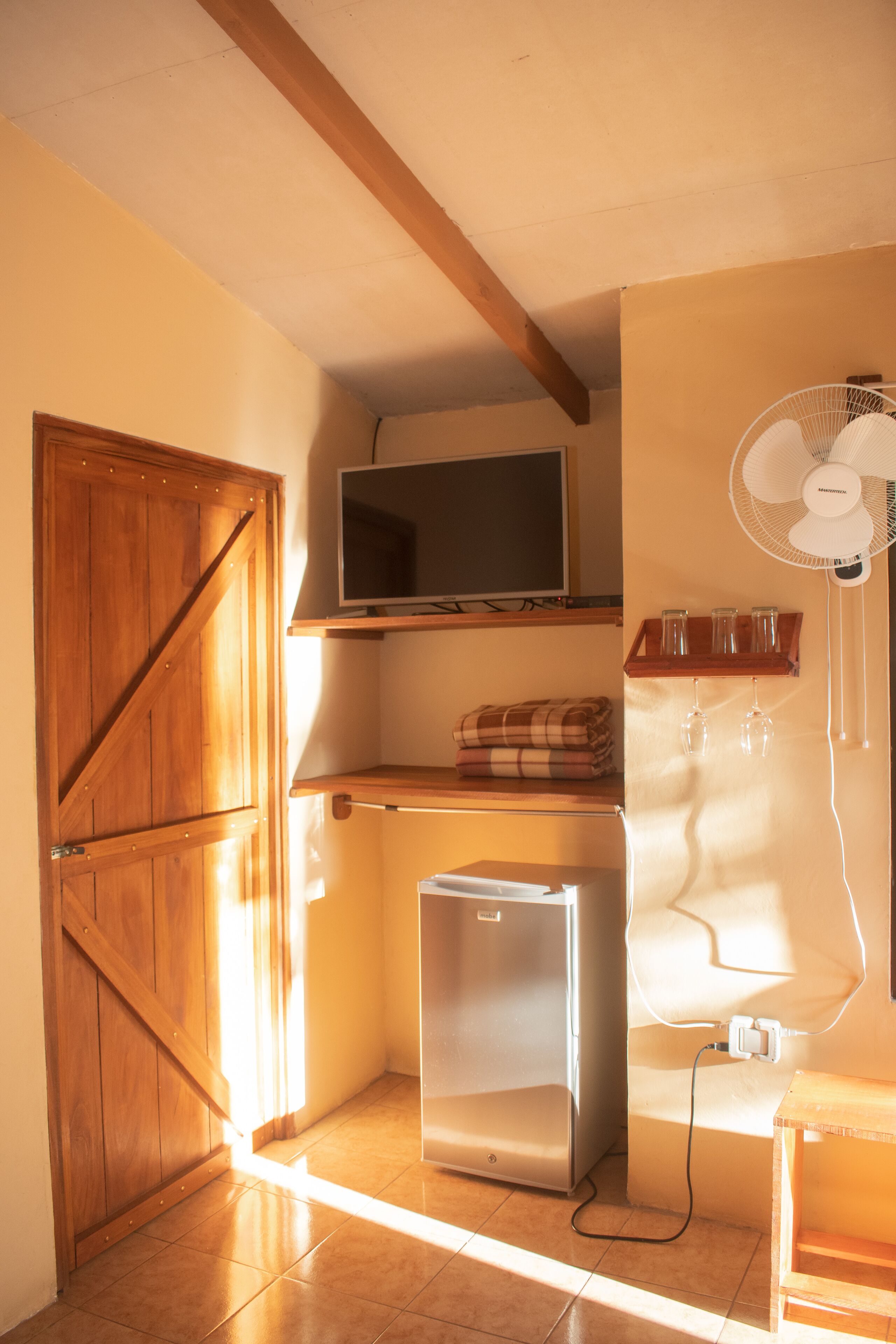 standard bungalow, 2 double beds | bathroom | shower, rainfall showerhead, towels