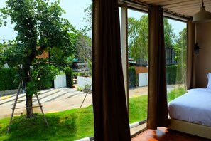 1 bedroom, desk, rollaway beds, free WiFi