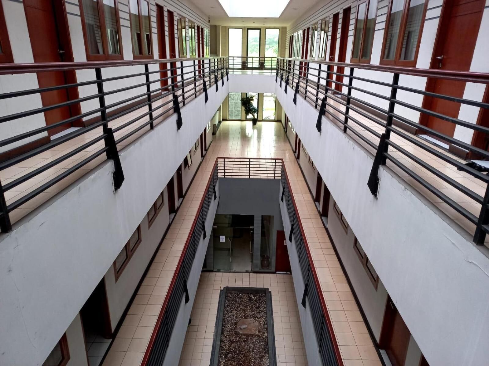 Photo - N Hotel Harmoni Jakarta