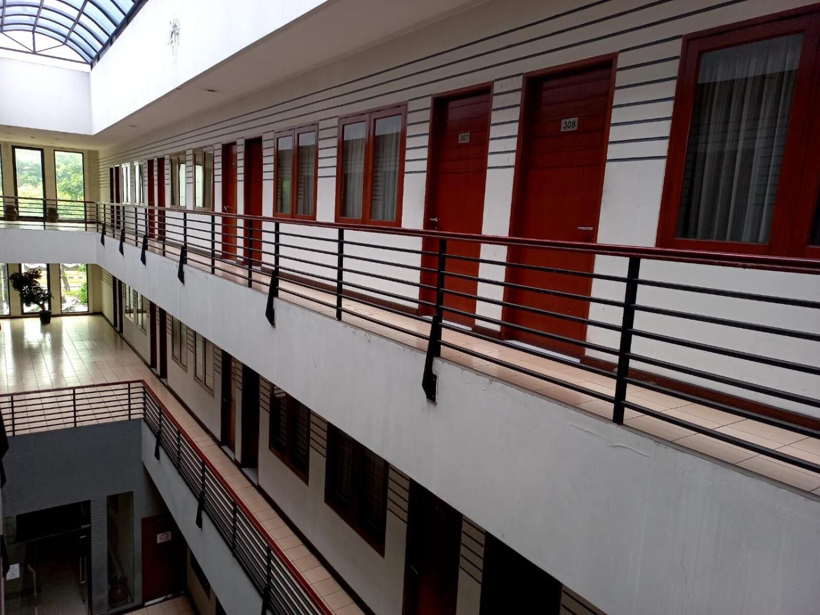 Photo - N Hotel Harmoni Jakarta