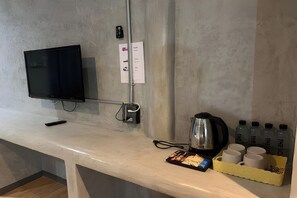 家庭客房 | 書桌、遮光布/窗簾、免費無線上網、床單