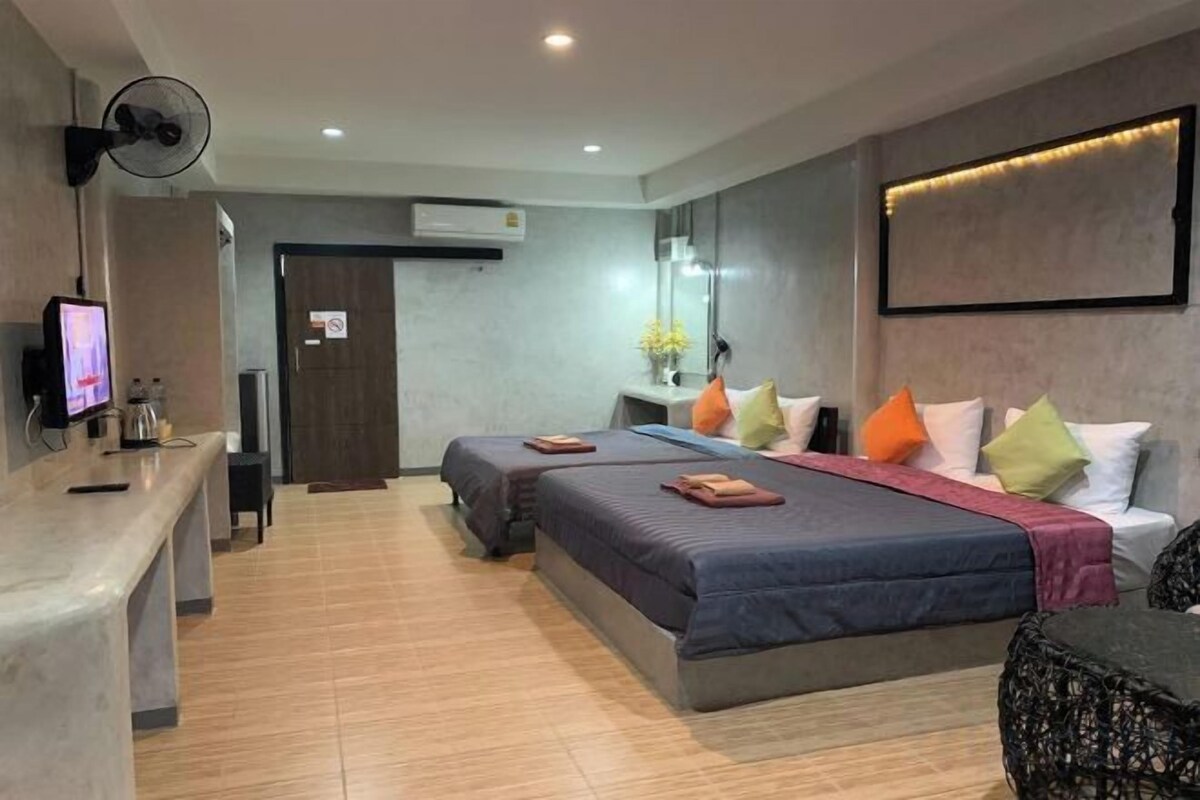 Desk, blackout drapes, WiFi (free), bed sheets