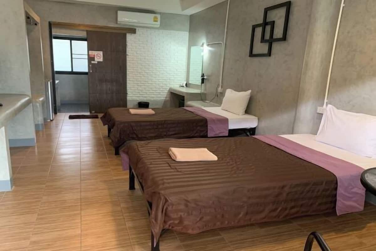 Desk, blackout drapes, WiFi (free), bed sheets