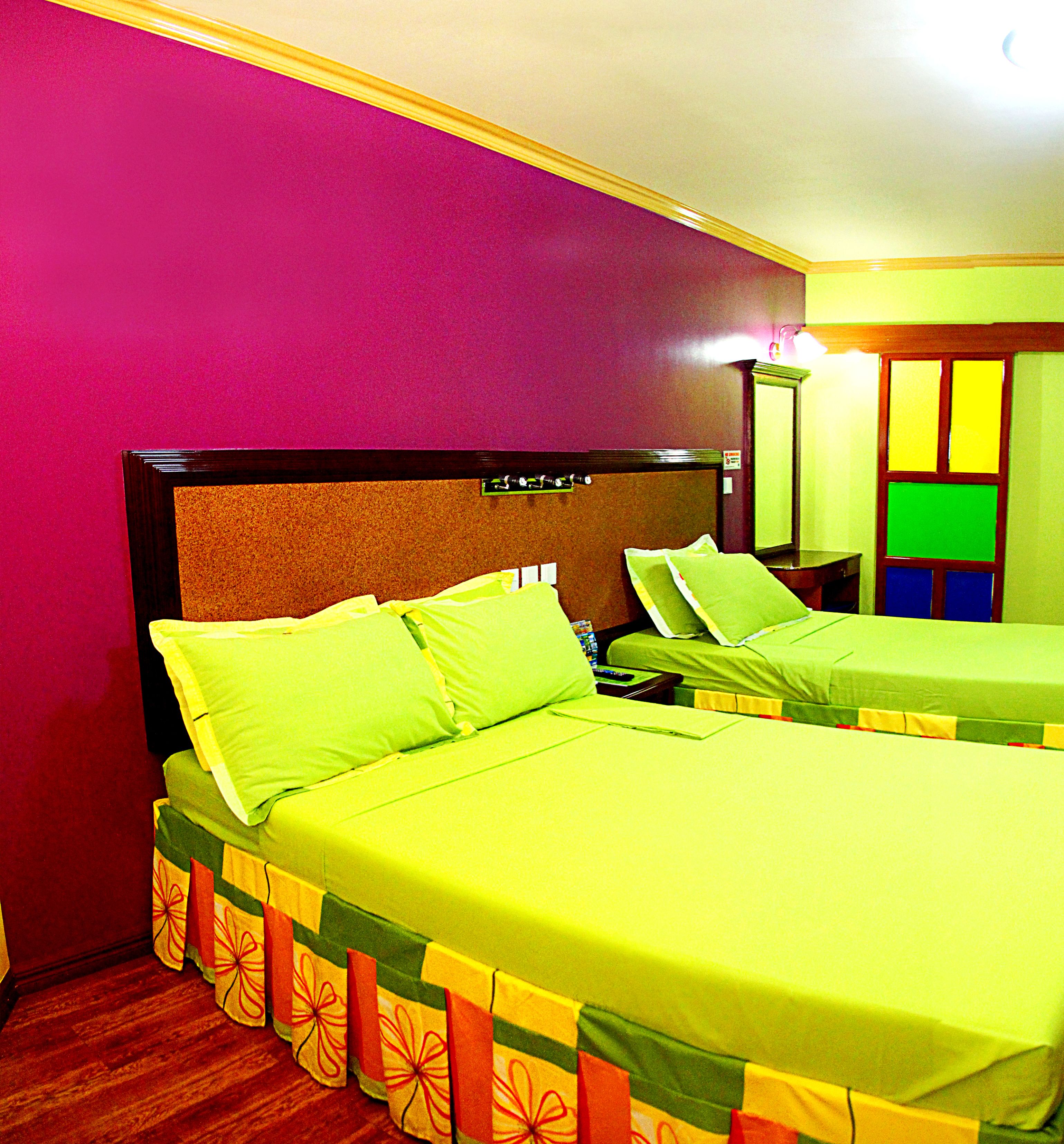 suite | rollaway beds, free wifi