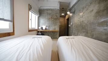 Standard Twin Room | Free WiFi