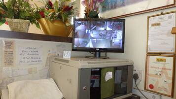 Check-in/check-out kiosk