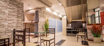 Bubble Space - Hostel