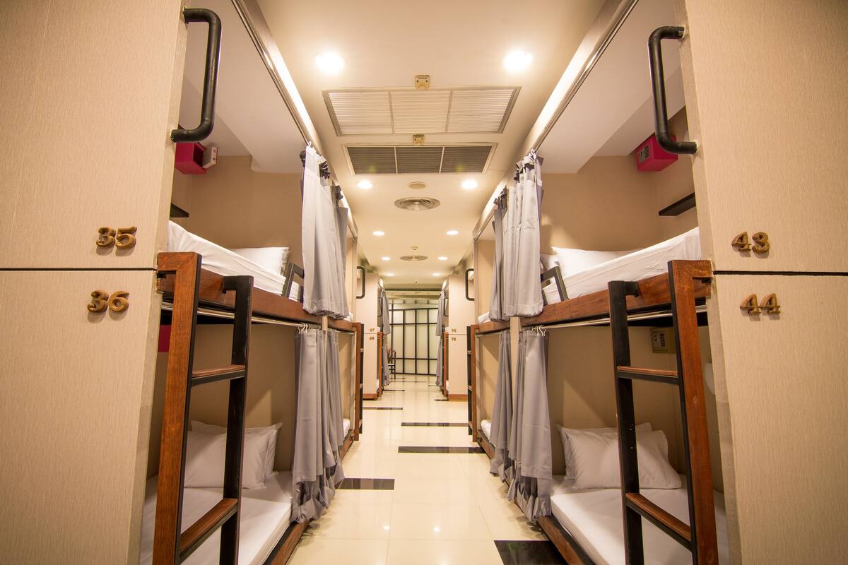 In-room safe, WiFi (free)