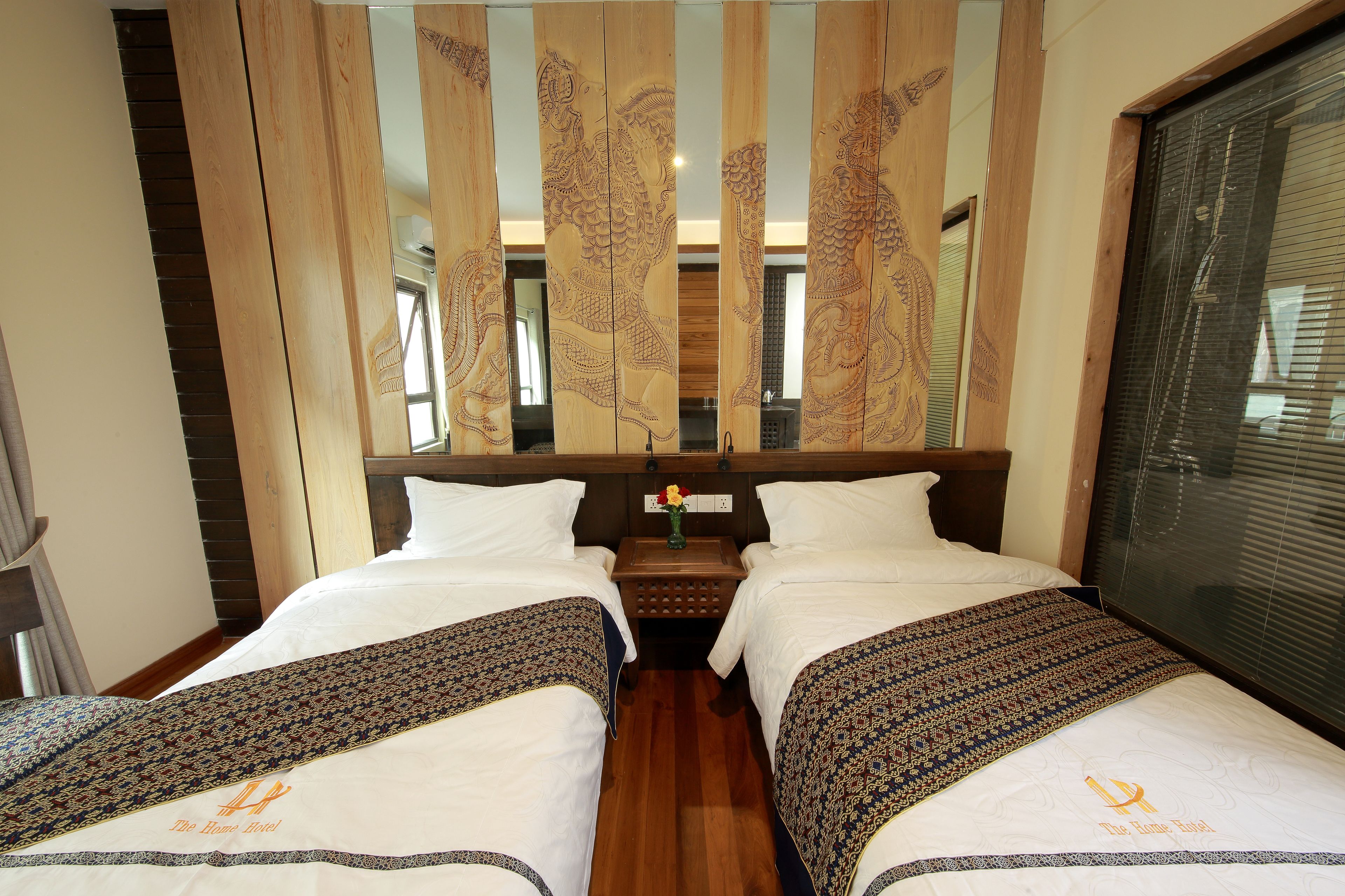 superior twin room | minibar, in-room safe, desk, blackout curtains