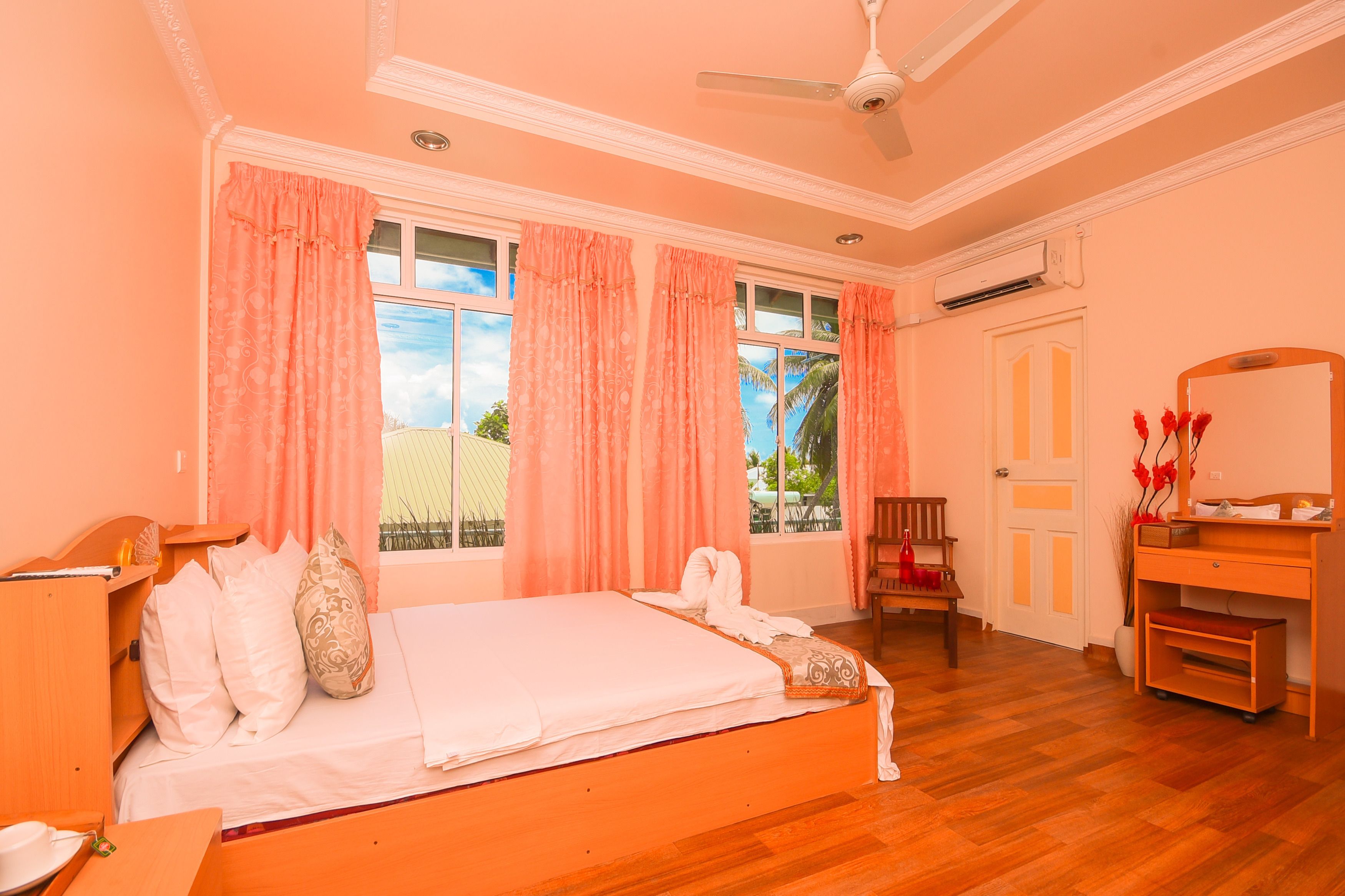 Photo - Koimala Hotel