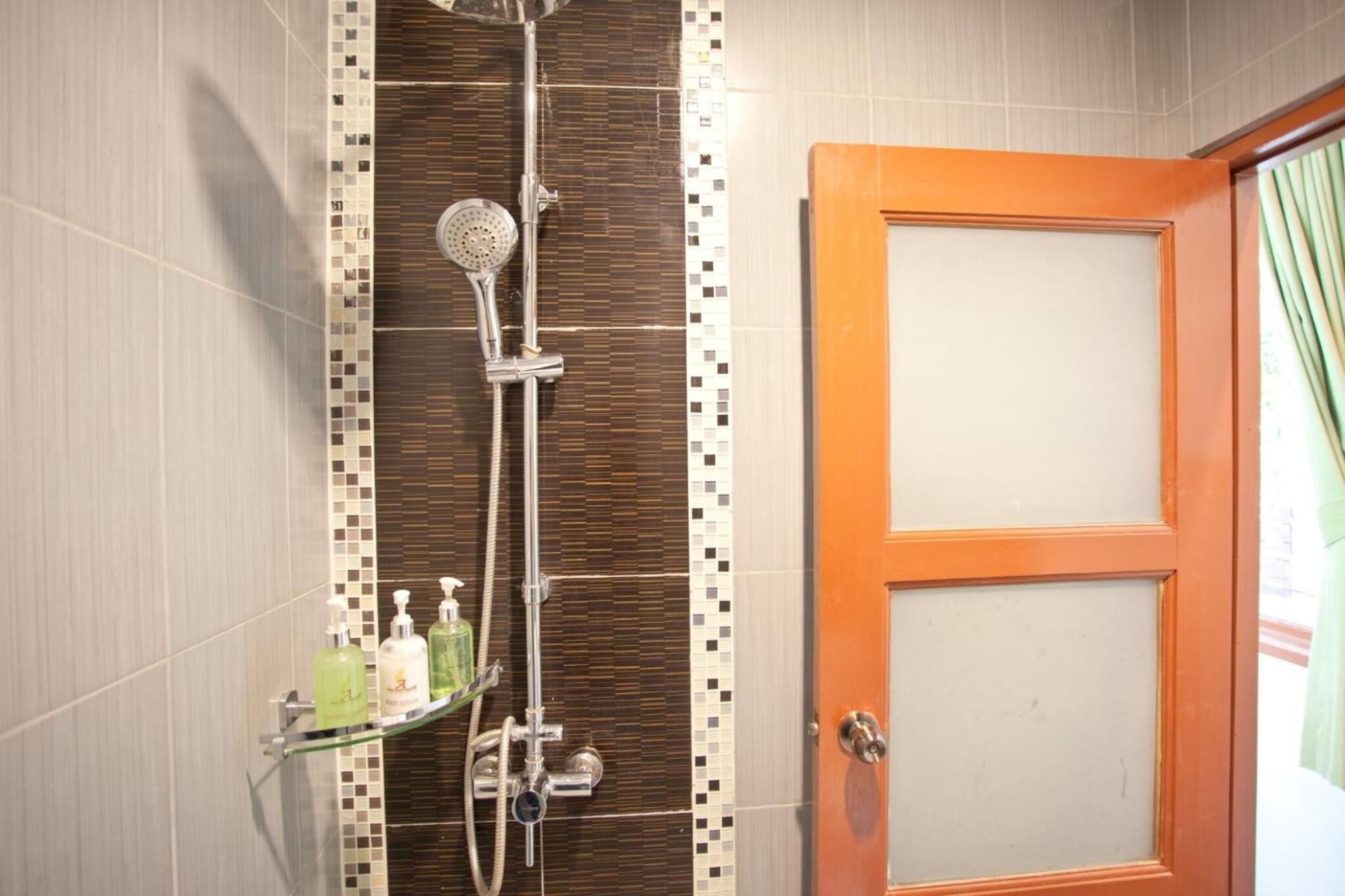 shower, free toiletries, hair dryer, bathrobes