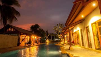 Outdoor pool, sun loungers