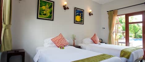 Standard szoba | Minibár ingyenes italokkal, íróasztal és sötétítőfüggöny