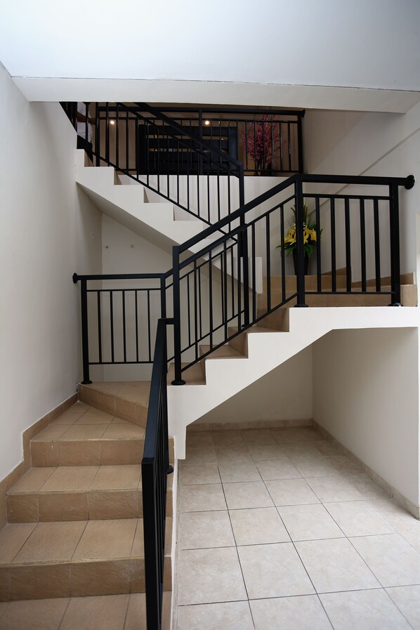 Interior detail - Cameng Homestay (Denpasar)