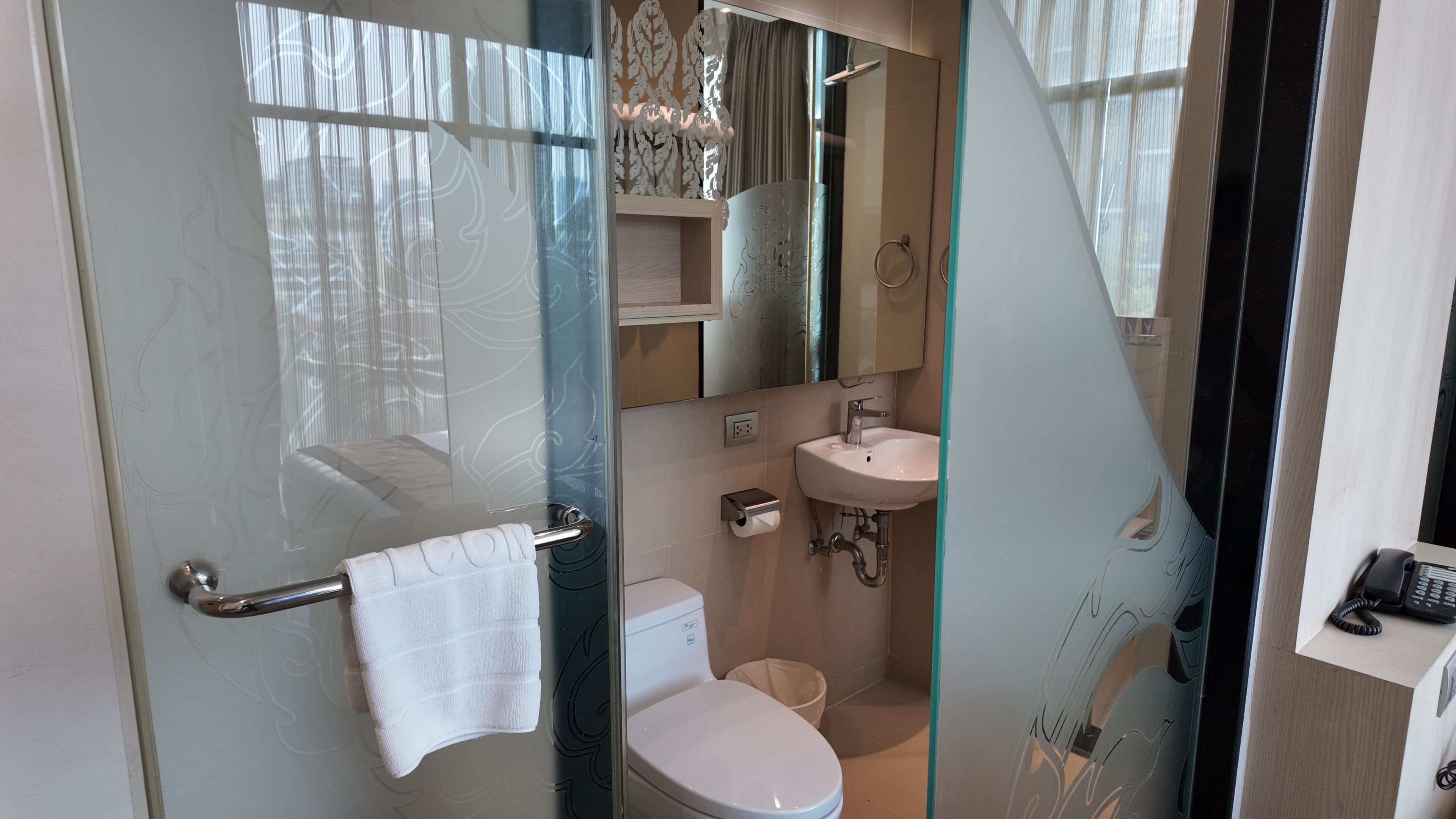 grand room | bathroom | shower, free toiletries, hair dryer, towels