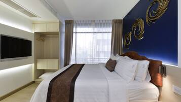Deluxe Room, 1 Double Bed, Air conditioning, City View | View from room