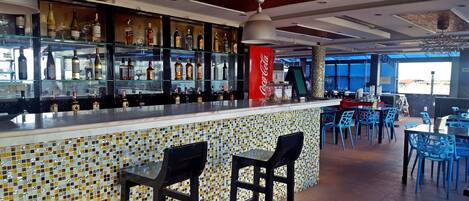 Bar (in der Unterkunft)