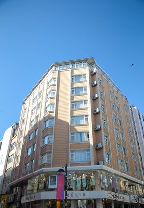 Front of property - Sahinler Hotel (Istanbul)