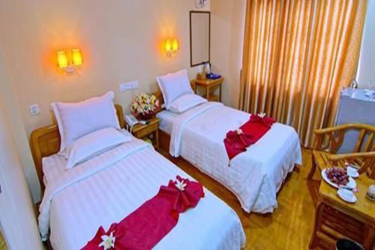 Minibar, in-room safe, desk, blackout curtains