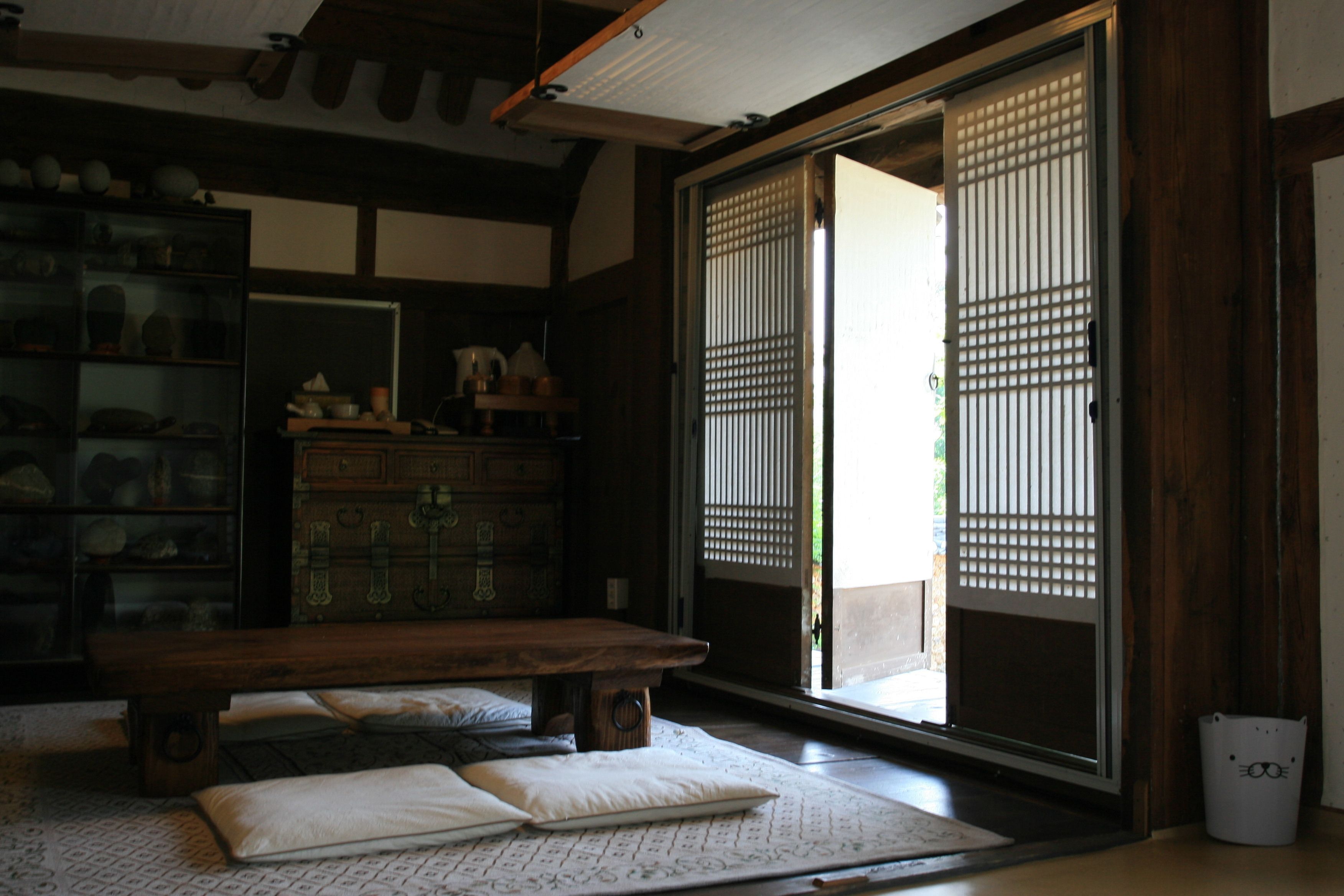 Traditional House (Sarangchae) | Soundproofing, free WiFi, bed sheets