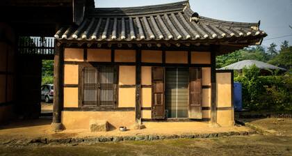 Yi Jin-rae's Historic House