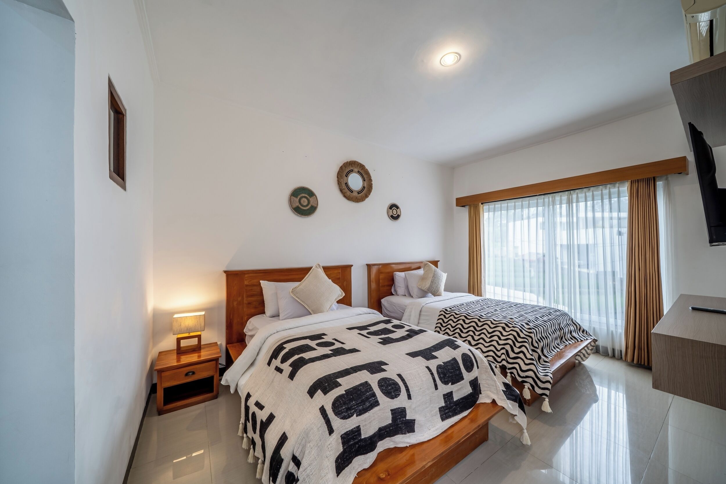 Suite, 1 cama individual | Minibar, caja de seguridad en la habitación y escritorio 