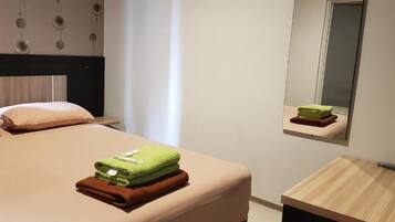 Desk, free WiFi, bed sheets