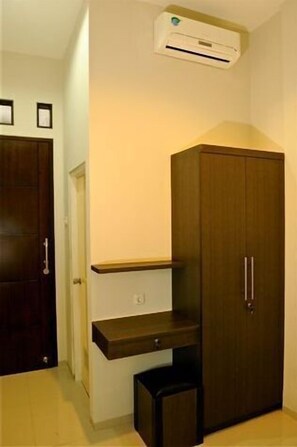 Room amenity - iCorner Residence (Jakarta)