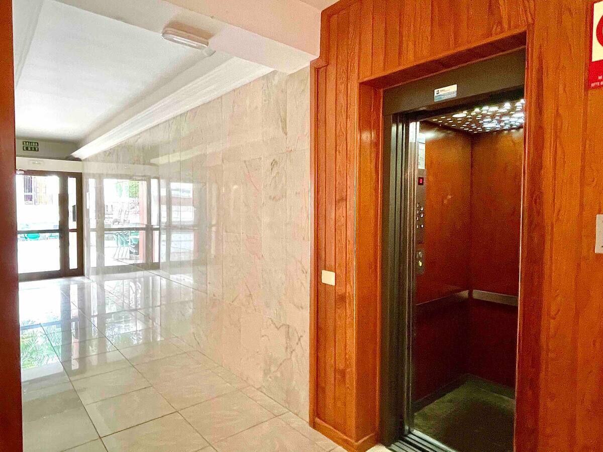 studio, sea view | living area | flat-screen tv