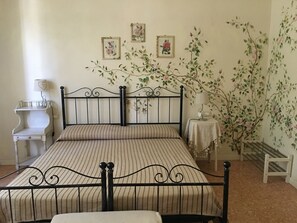 Superior Double Room, Garden View | Desk, cribs/infant beds, rollaway beds, free WiFi