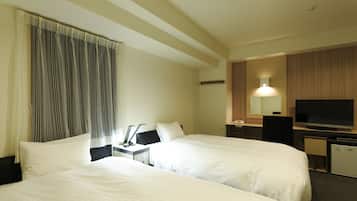 Down comforters, desk, blackout drapes, free WiFi