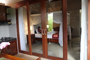 Chambre Supérieure | Minibar, coffres-forts dans les chambres, lits pliants/supplémentaires