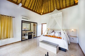 Deluxe Room | Premium bedding, minibar, desk, free WiFi - Song Bintang Villas (Lembongan Island)