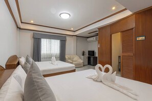 Family Room - Break Point Patong Hotel (Patong)