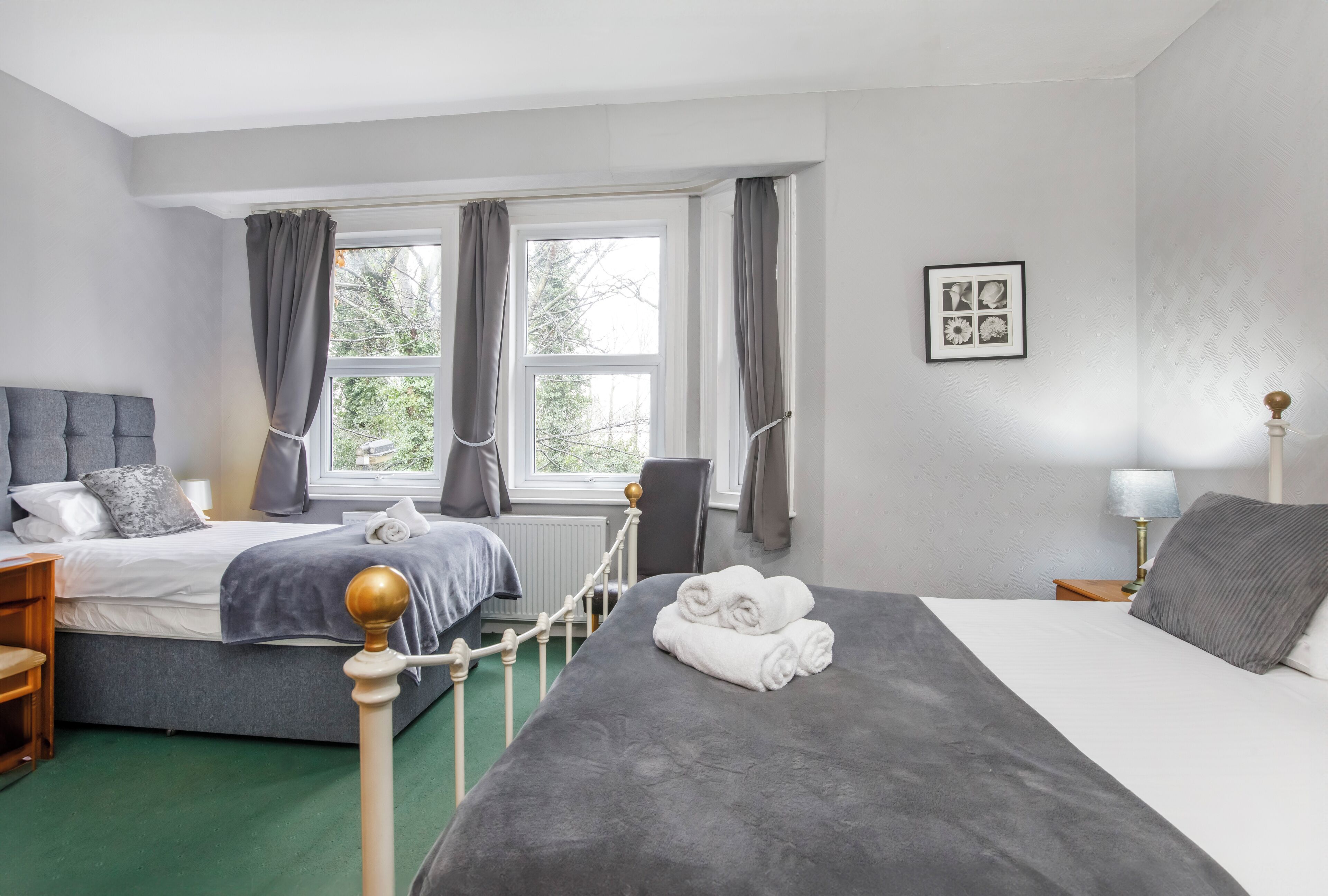 Iron/ironing board, free WiFi, bed sheets