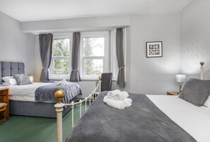 Chambre Triple (Room5)