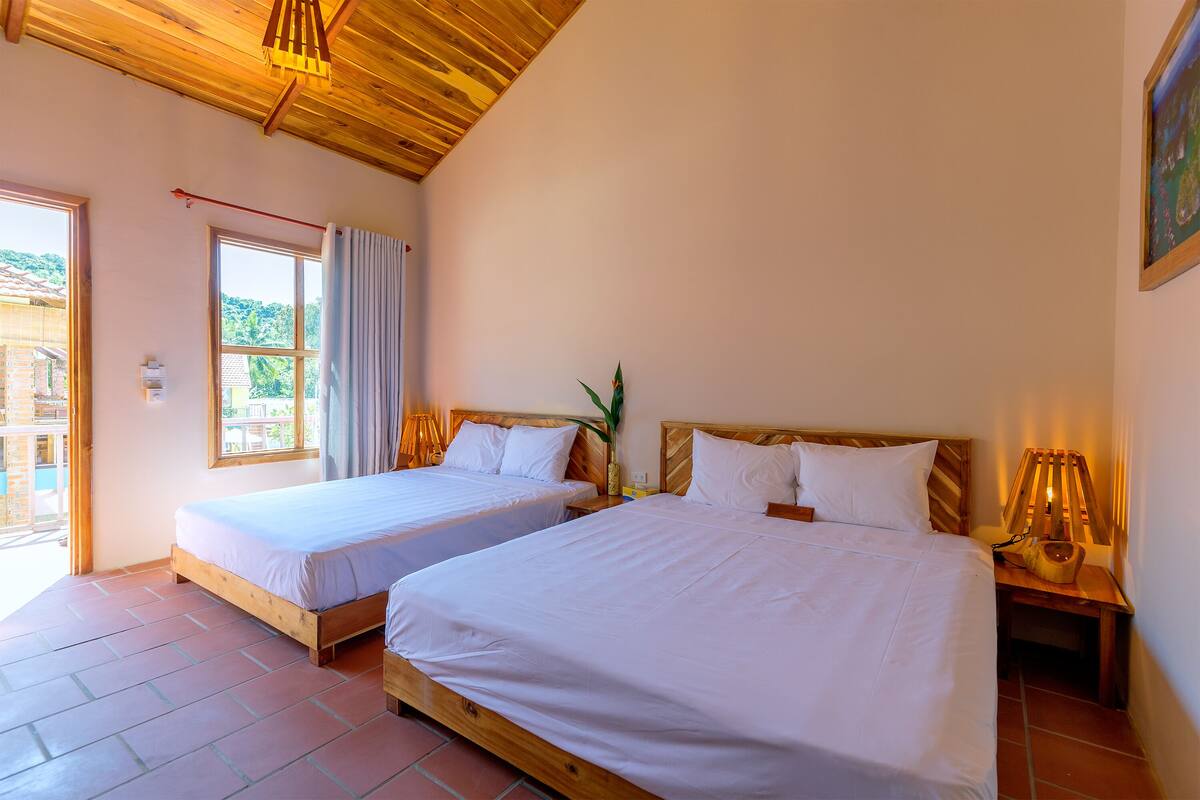 Quarto luxo, vista para o jardim (Triple)