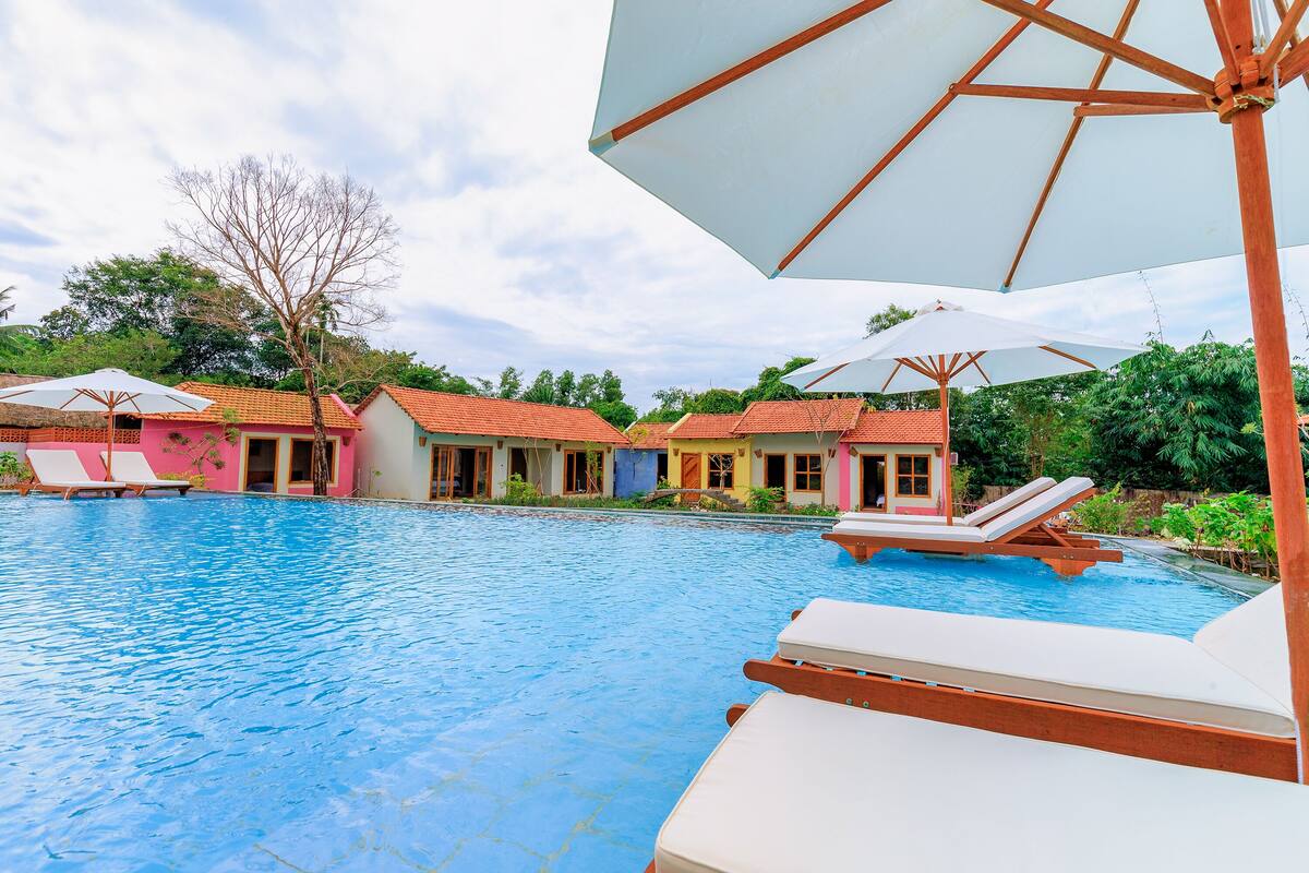 Quarto luxo, vista para a piscina (Double) | Vista para o lago