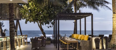 Bar (en el alojamiento)