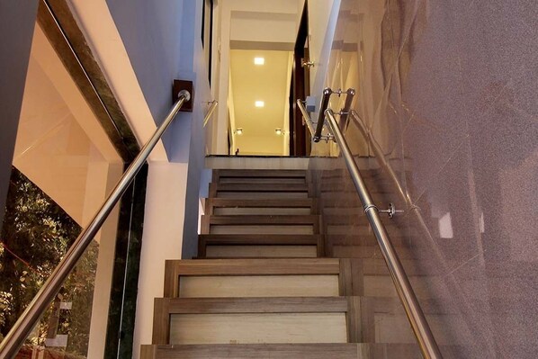 Interior - Hotel Golden Residency (Mumbai)