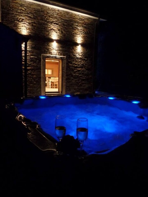 Villa | Iron/ironing board, free cribs/infant beds, free WiFi