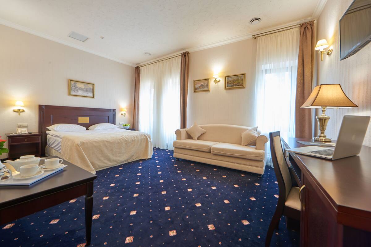 Comfort Double Room | Living room | LED TV