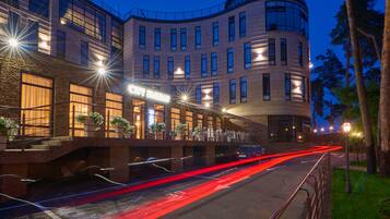 Fasade – kveld/natt